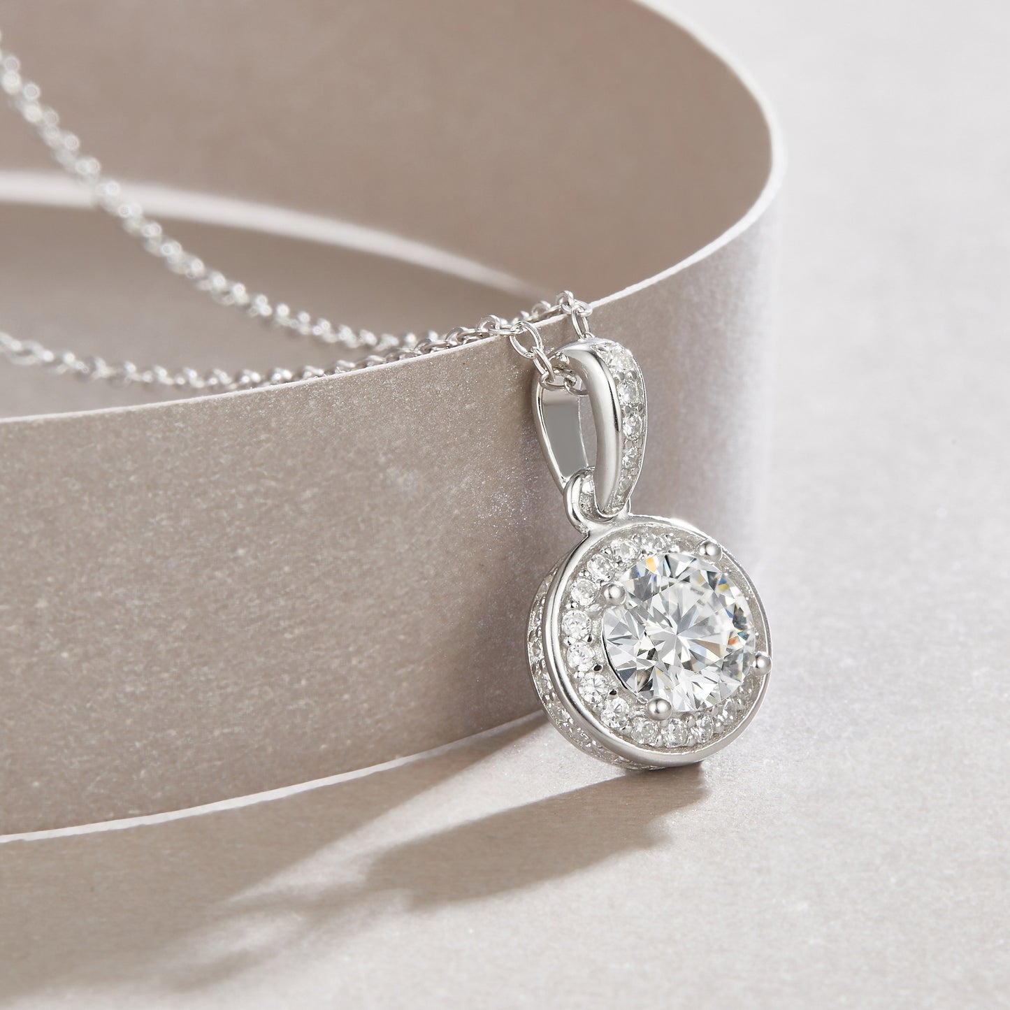 Dark Night Elf Moissanite Pendant Set – 1ct S925 Sterling Silver with Platinum Plating